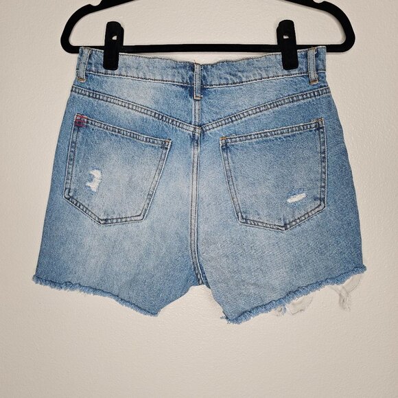 BDG Size 28 Button Fly Cut Off Denim Shorts Light Wash Distressed High Rise - Picture 5 of 7